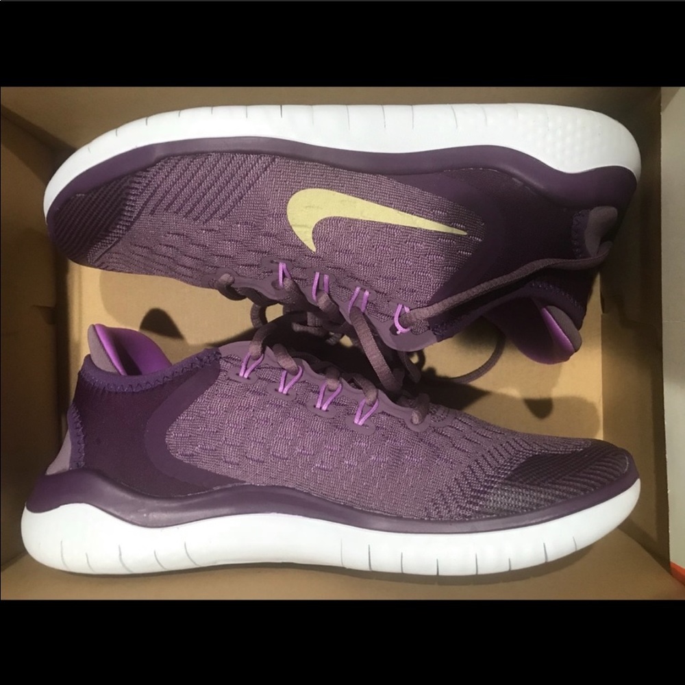 NIKE New! FREE RN 2018